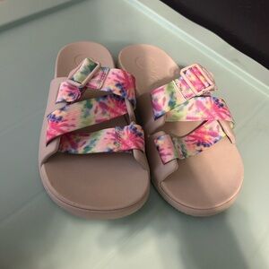 Chaco tie dyed Slide Sandals women’s size 6